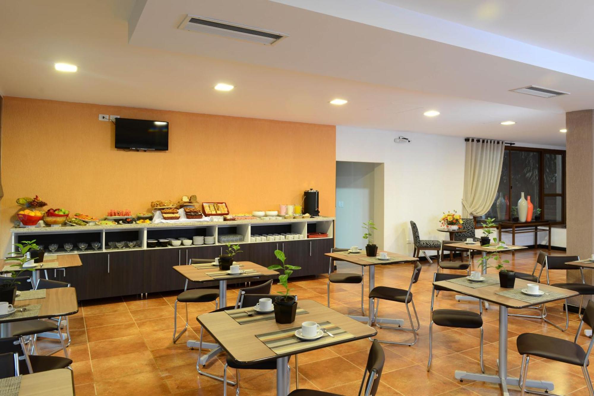 Arami Hotel & Lodge Puerto Iguazu Bagian luar foto
